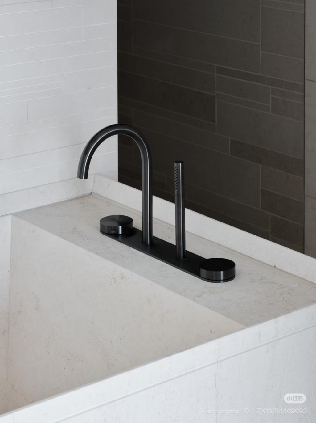 Bathtub Mount Faucet - Matte Black